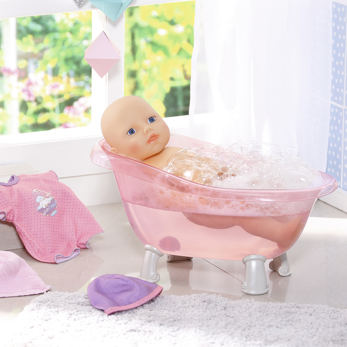 Фото4 Кукла MY FIRST BABY ANNABELL - ЛЮБЛЮ КУПАТЬСЯ (30 см, с ванночкой) Каталог