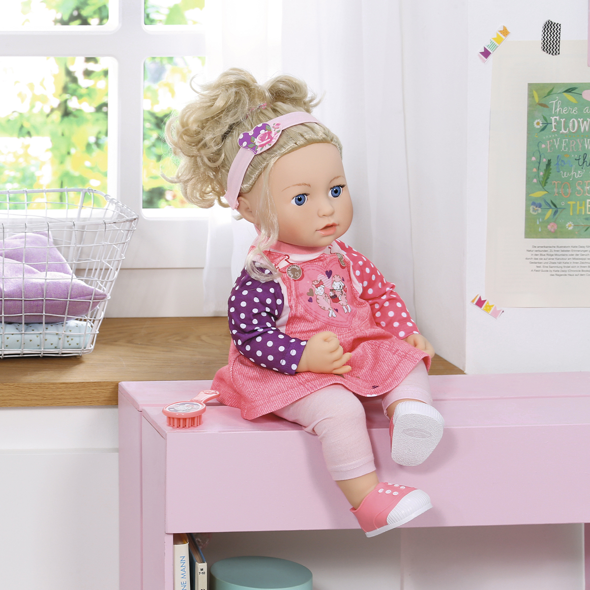 Фото7 Кукла BABY ANNABELL - КРАСАВИЦА СОФИЯ  (43 см, с аксессуаром) Каталог